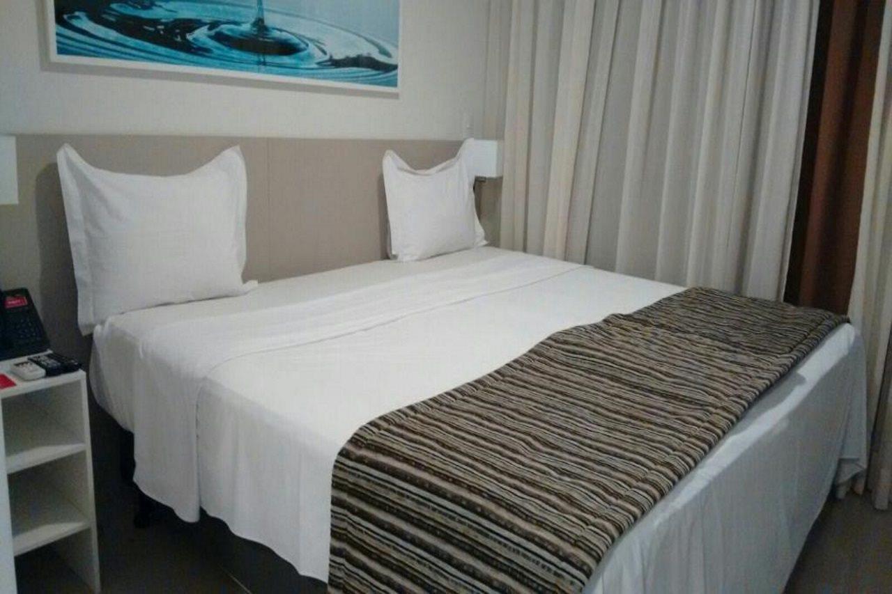 Ramada Hotel & Suites Campos Pelinca Campos dos Goytacazes Exterior foto